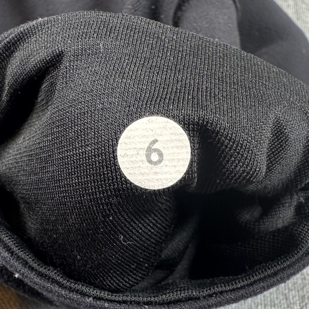 Lululemon Pants Womens 6 Black Ankle Leggings Yoga Gym Athletic - Picture 3 of 9